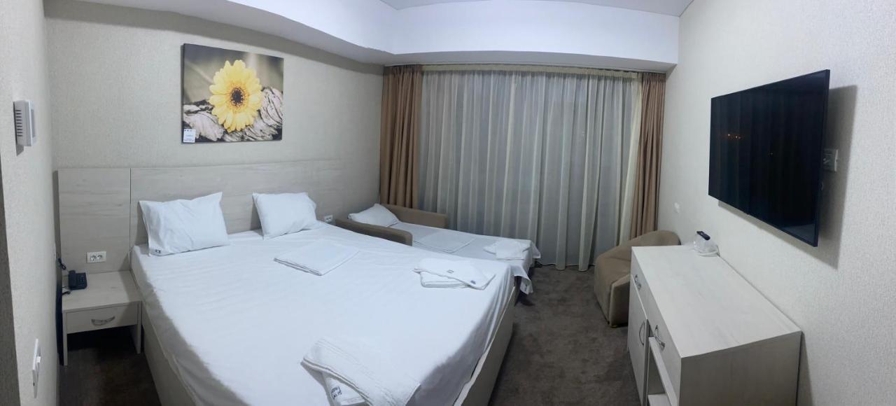 Alis Hotel 3*