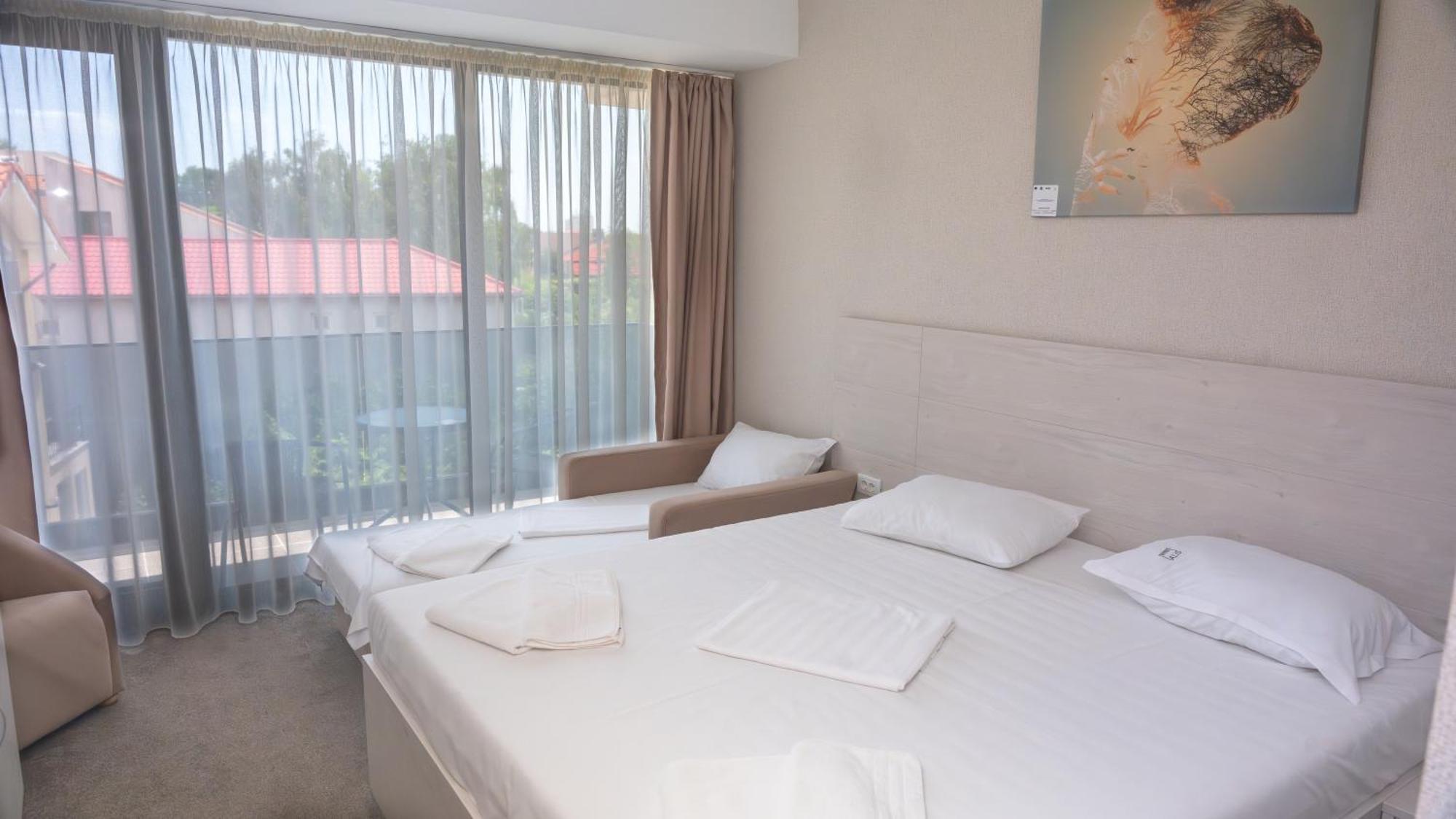Alis Hotel 3*
